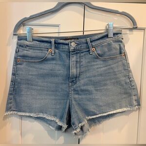 Abercrombie & Fitch Women’s high-rise Jean Shorts, light wash, size 26 (2)